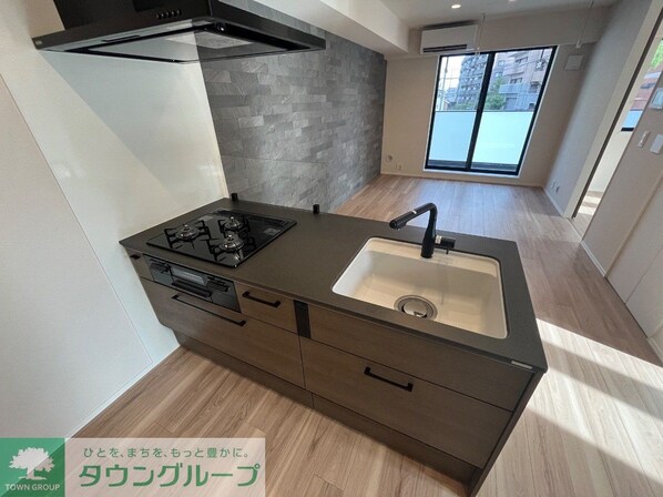 Chloe Westの物件内観写真